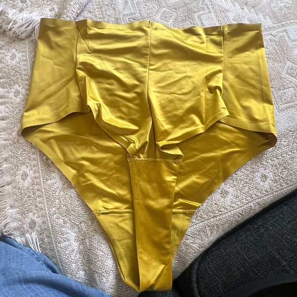 Spanx Gold High-Waisted Shapewear - Picture 3 of 4